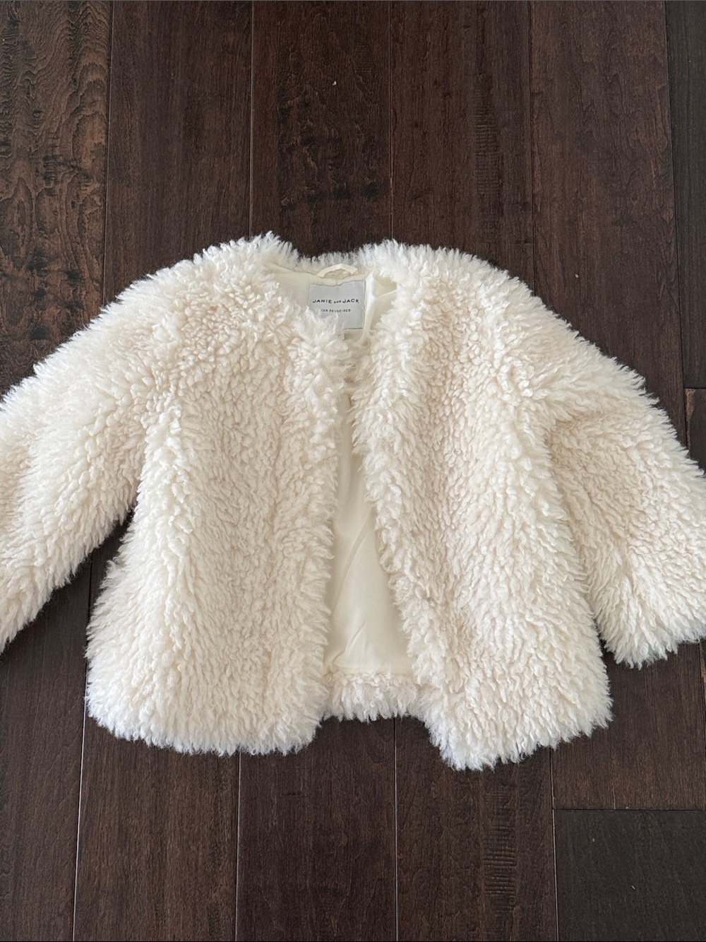 Janie and Jack Cream Faux Fur Shearling Kids Coat! Worn one time! Size 5-6